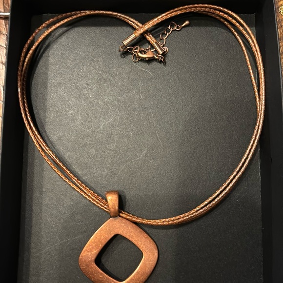 Premier Designs Crown PD Bronze Pendant Necklace Brown Rope Diamond Square Shape - Picture 1 of 7